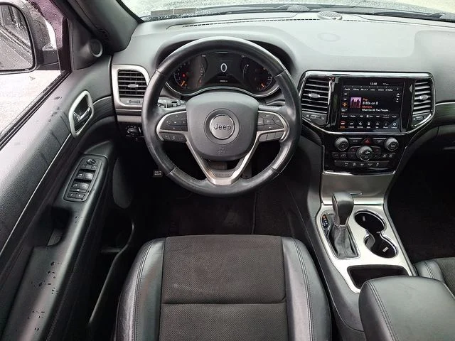 Used 2021 Gray Jeep Laredo X image 11