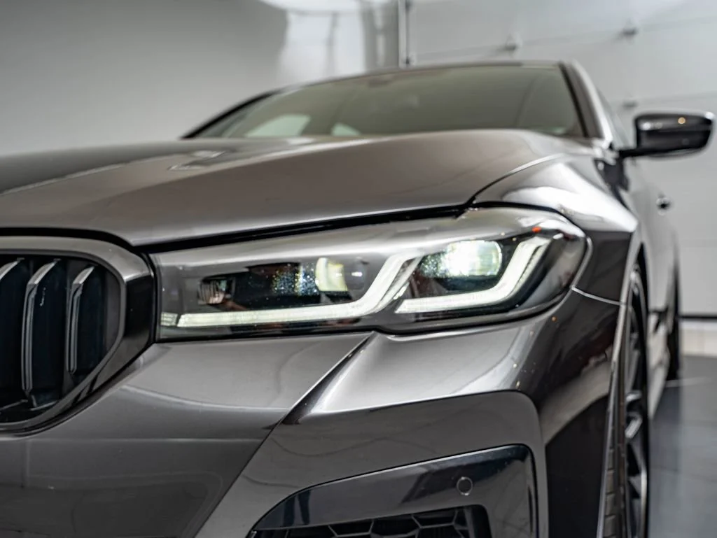 Used 2023 Dark Graphite Metallic BMW 540i image 13