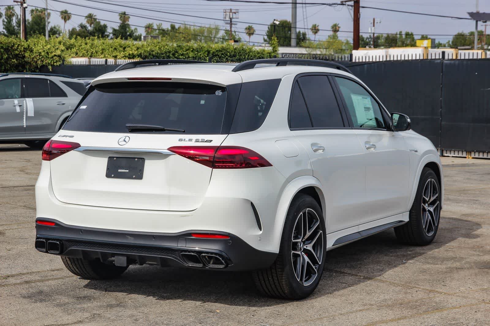 New 2026 Polar White Mercedes-Benz AMG® GLE 63 S image 4