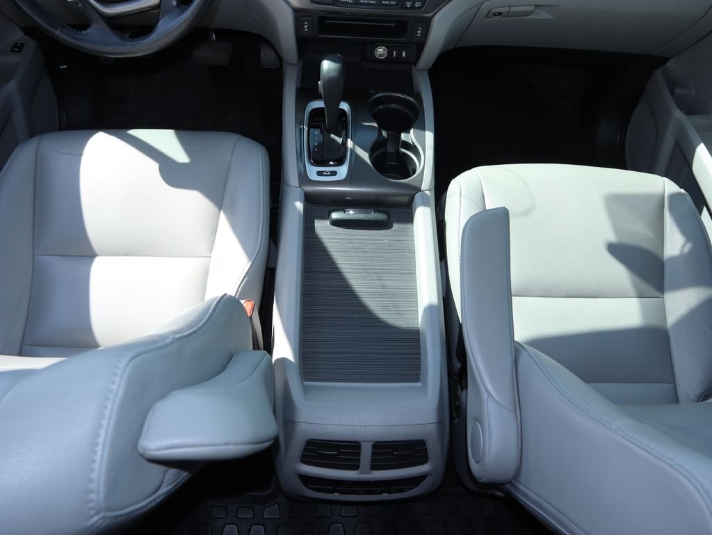 2017 Honda Pilot EX-L - Photo 8