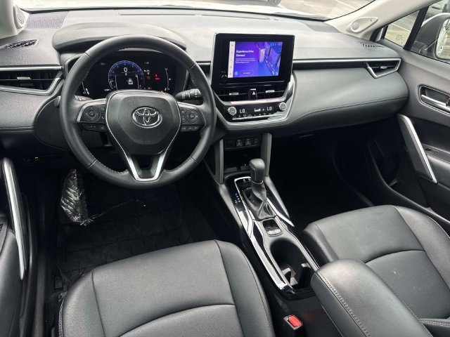 Used 2024 Beige Toyota XLE image 6