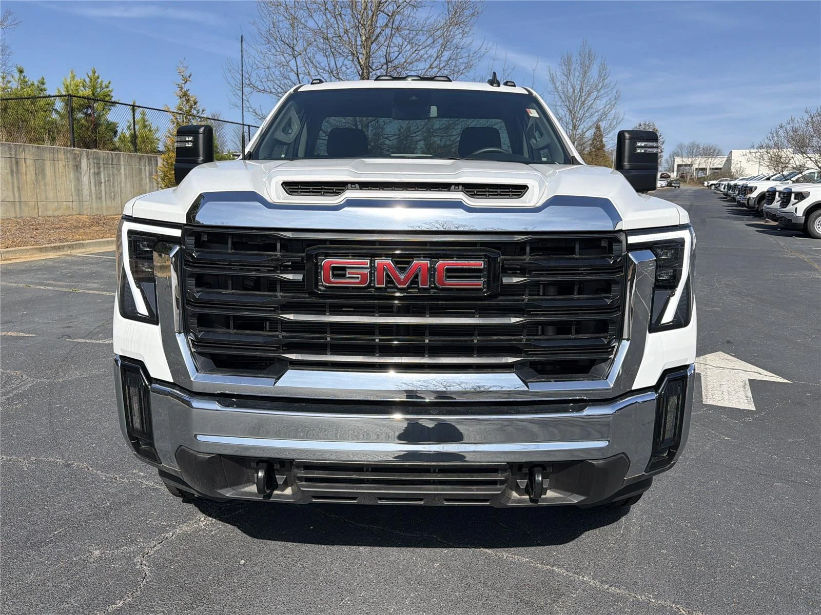 2025 GMC Sierra 2500HD Pro - Photo 2