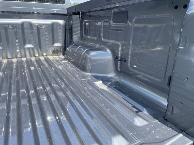 New 2025 CARB GRAY Ford Lariat image 46
