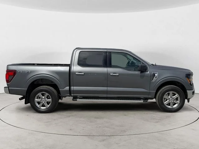 Used 2025  Ford XLT image 4