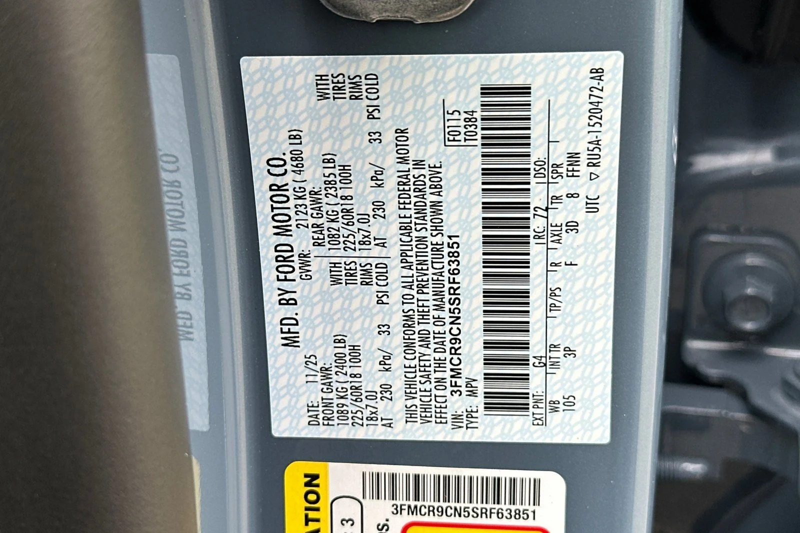 New 2025 Azure Gray Metallic Tri-Coat Ford Outer Banks® image 32