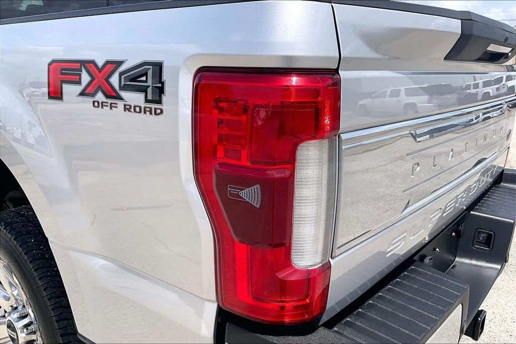 Used 2017 Silver Ford Platinum image 20