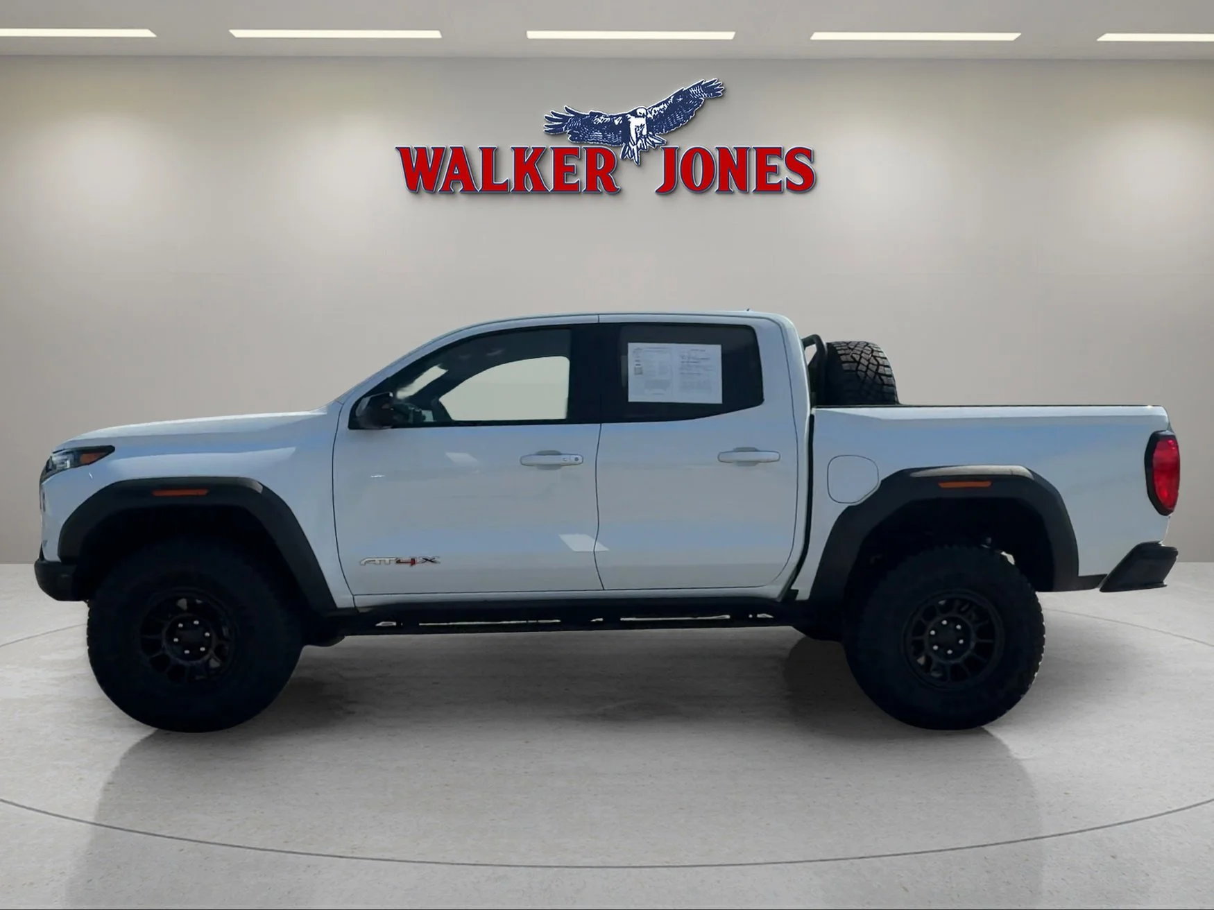 2024 GMC Canyon 4WD AT4X Crew Cab Short Box's photo