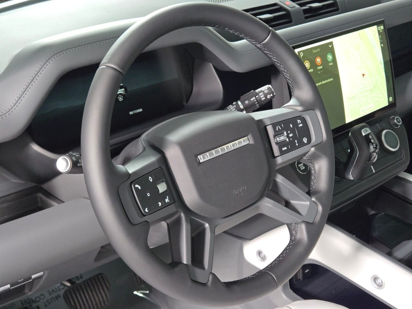 New 2026 Tasman Blue Land Rover X-Dynamic SE image 26