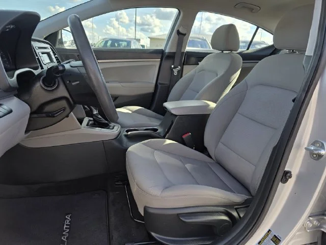 Used 2018 Symphony Silver Hyundai SE image 12