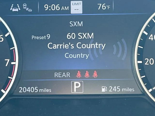 Used 2023 White Nissan Platinum image 22