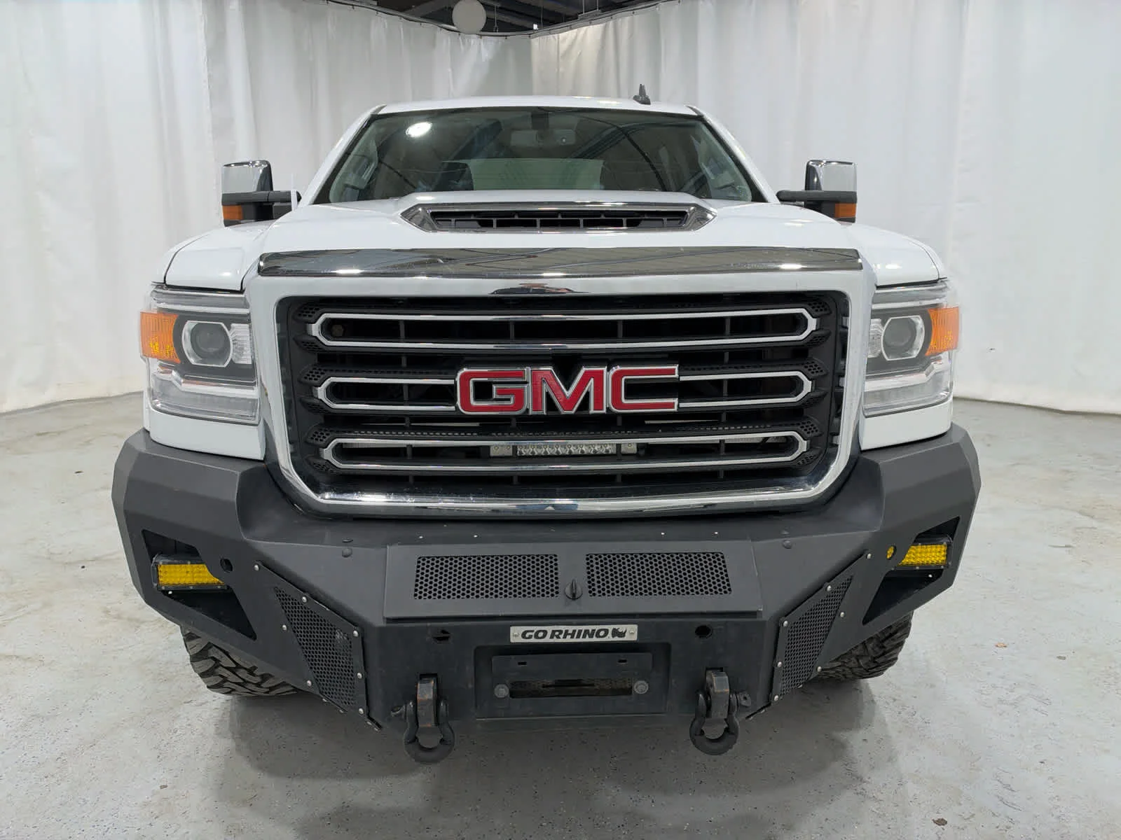 Certified Used 2018 SUMMIT WHITE GMC SLT image 8