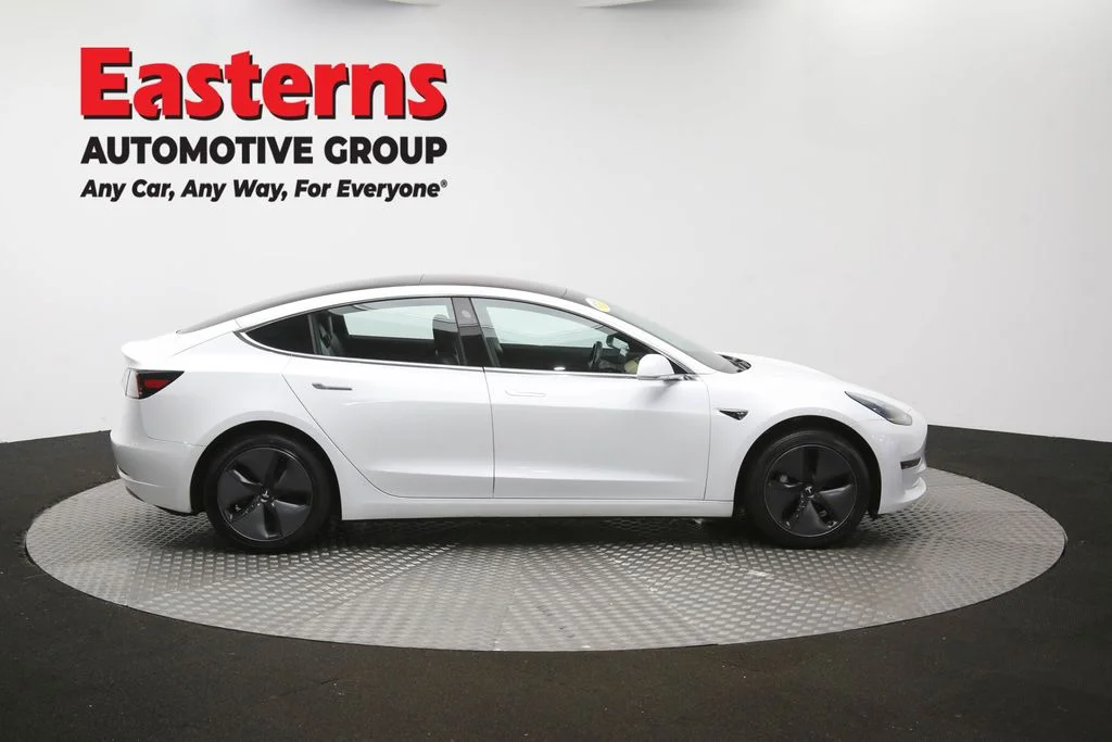 Used 2018 White Tesla Mid Range image 39