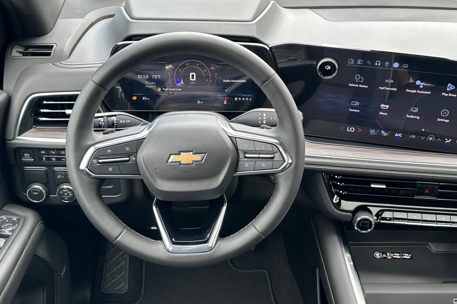 2025 Chevrolet Suburban Premier - Photo 14