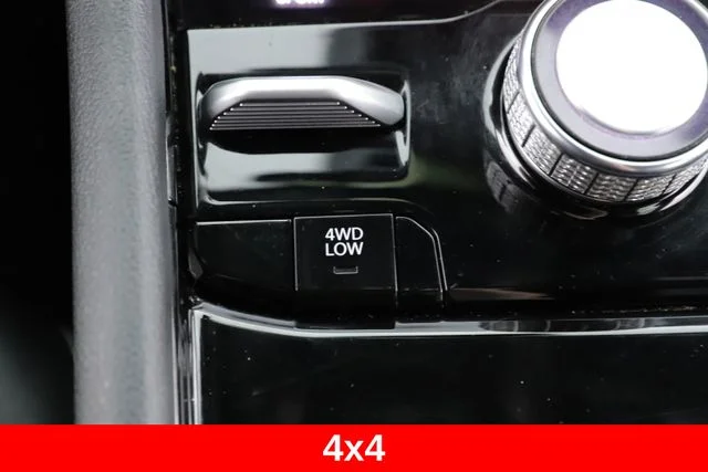 Used 2025 Black Jeep Overland image 28