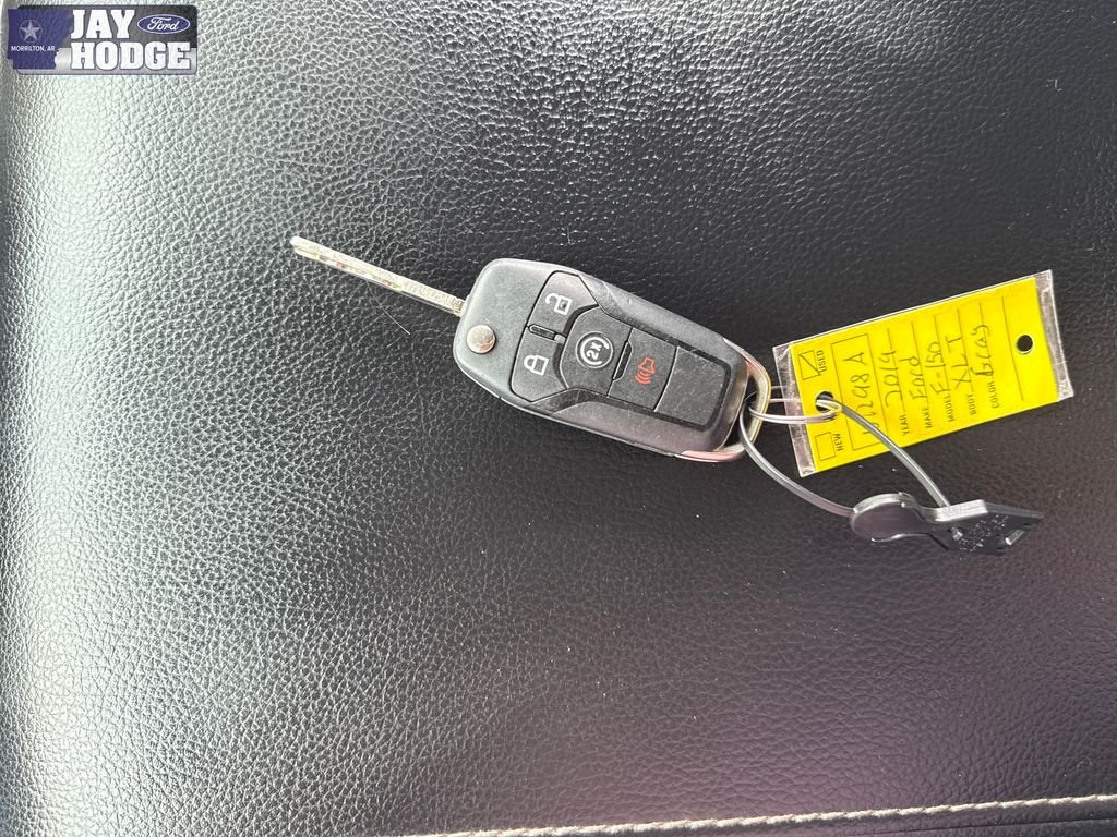 Used 2019 Gray Ford XLT image 34