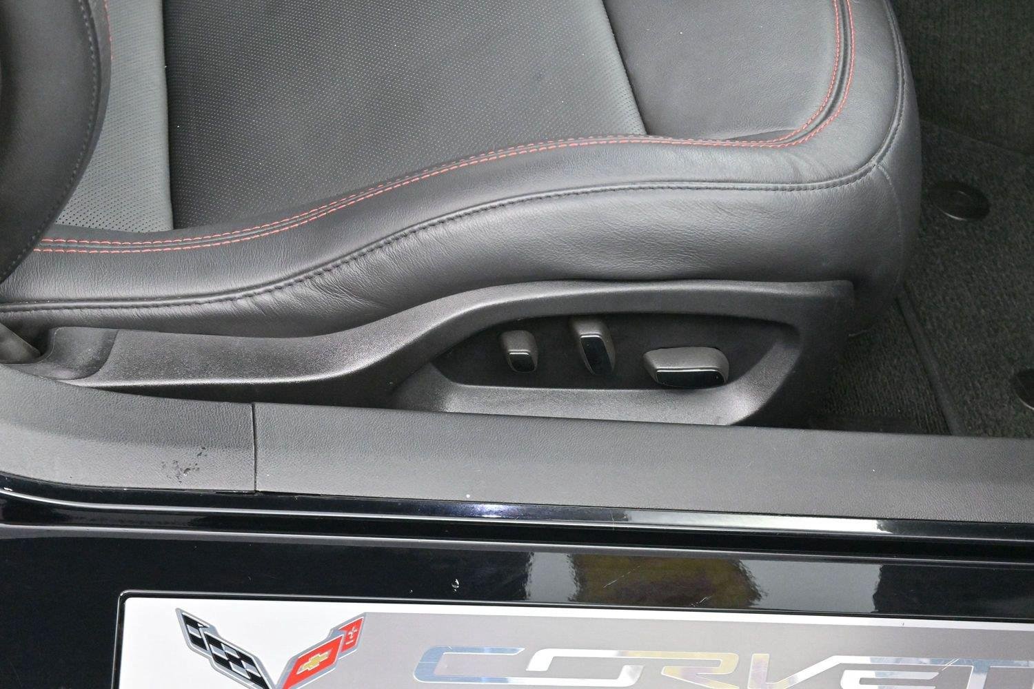Used 2016 Black Chevrolet 3LT image 30
