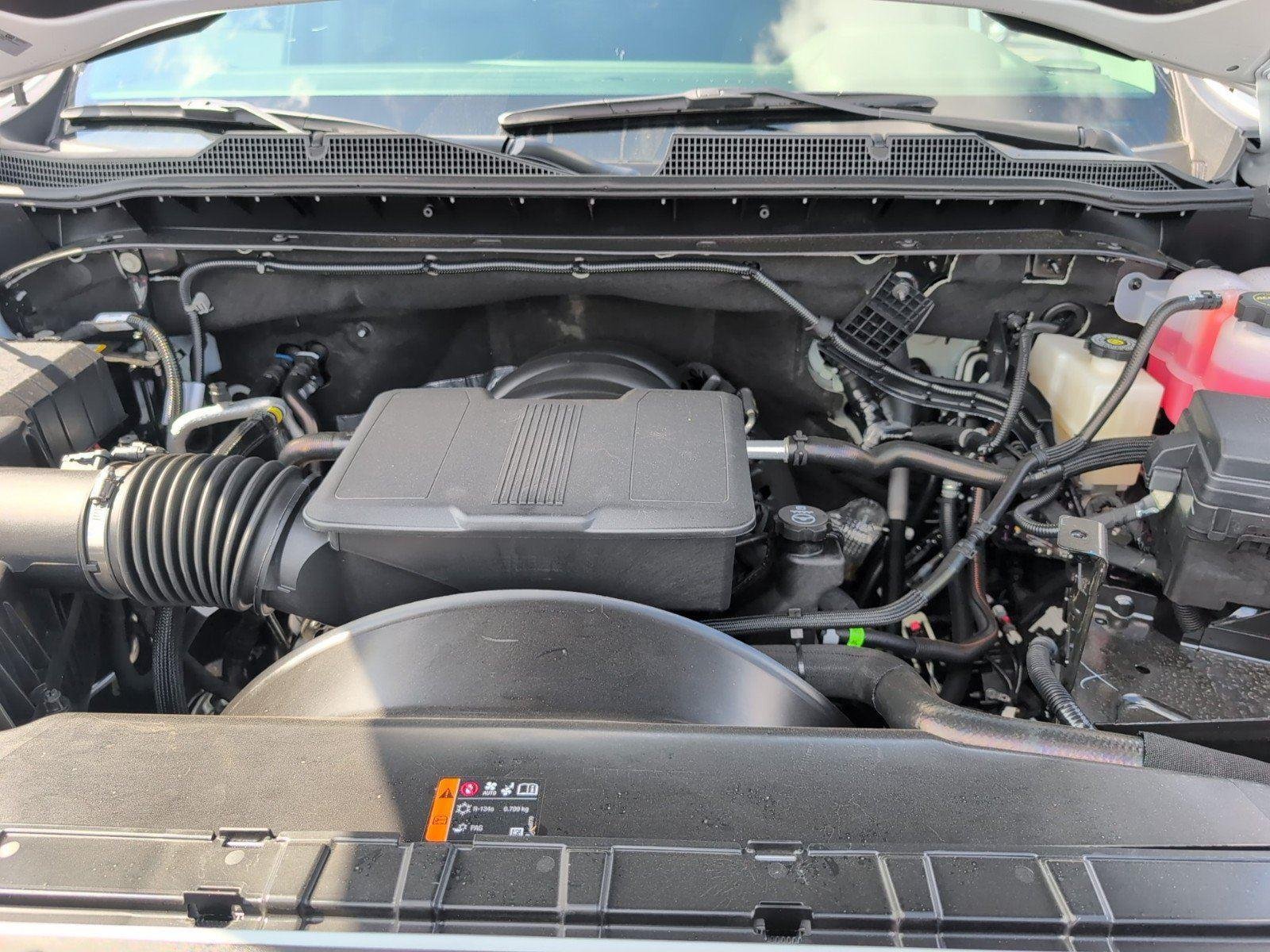New 2026 Summit White Chevrolet LT image 27