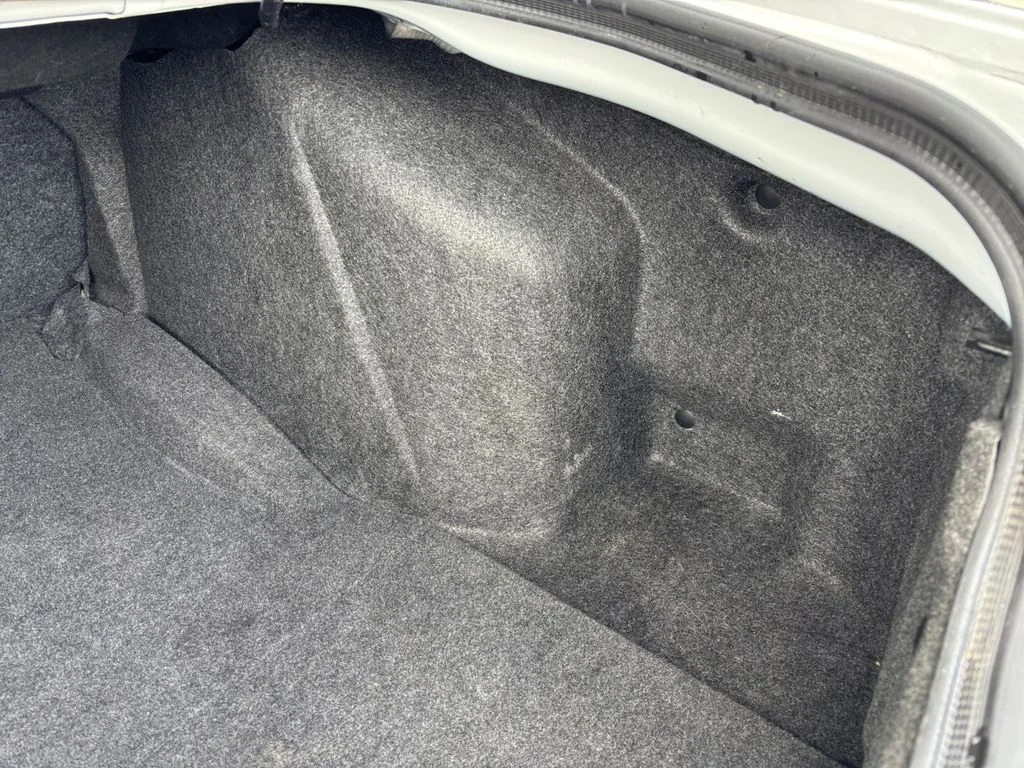 Used 2015 White Dodge R/T image 39