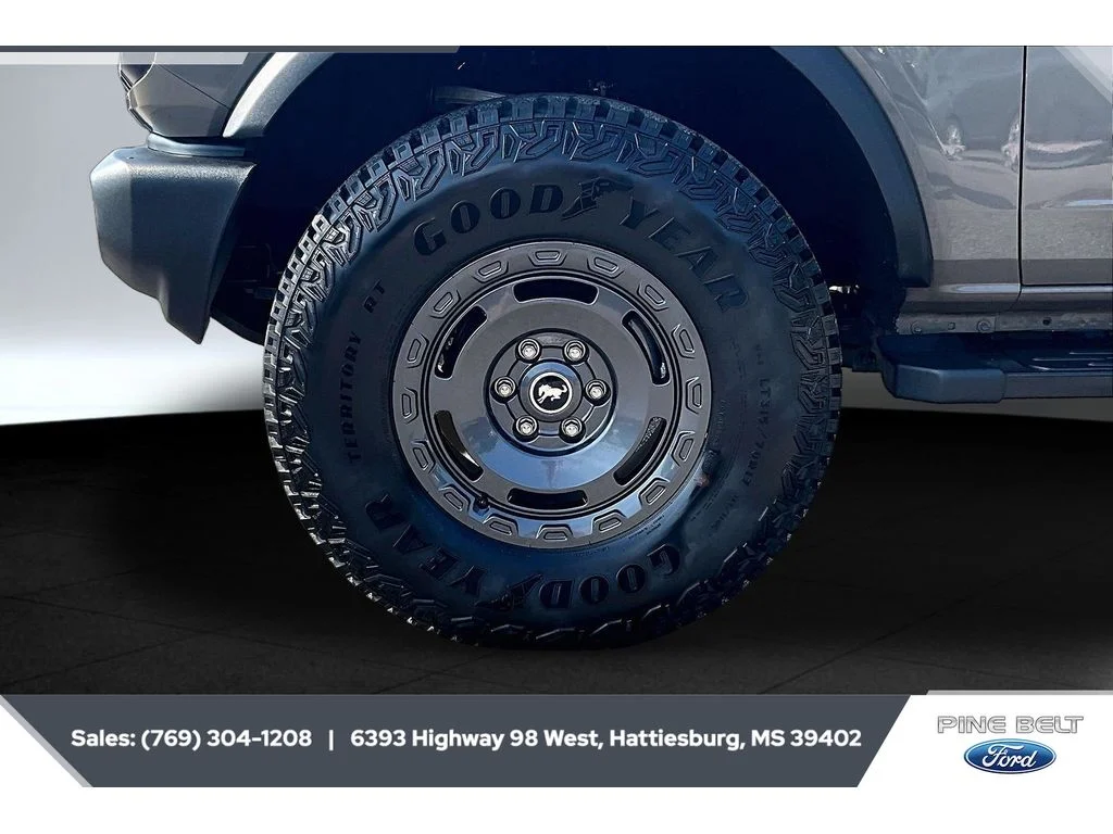 Used 2025 Marsh Gray Ford Outer Banks image 7