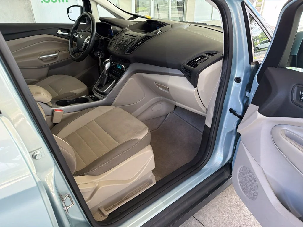 Used 2014 White Ford SE image 23