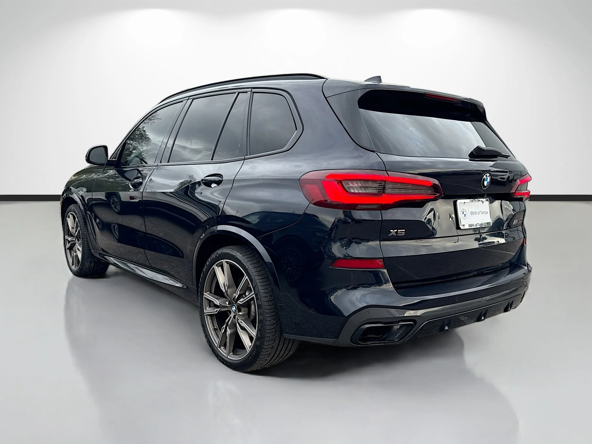 Used 2021 Carbon Black Metallic BMW M50i image 5
