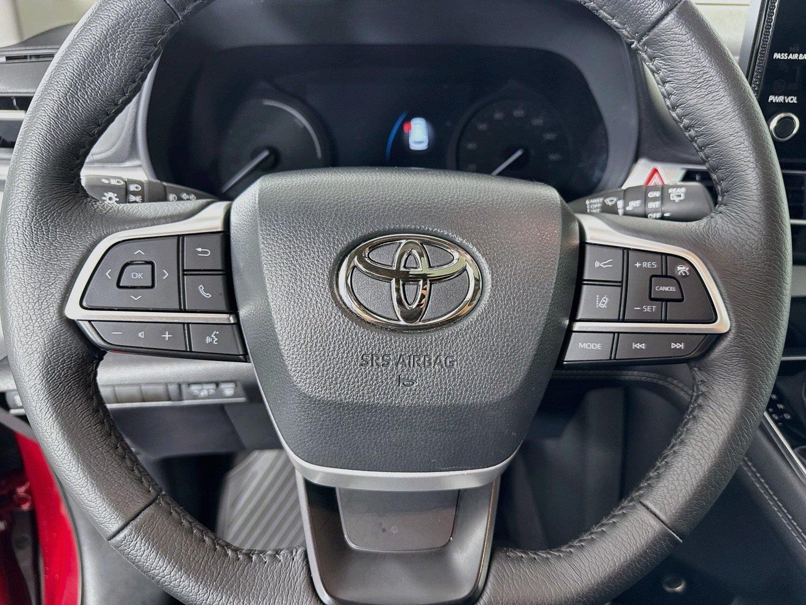 Certified Used 2026 Ruby Flare Pearl Toyota XLE 8-Passenger image 17