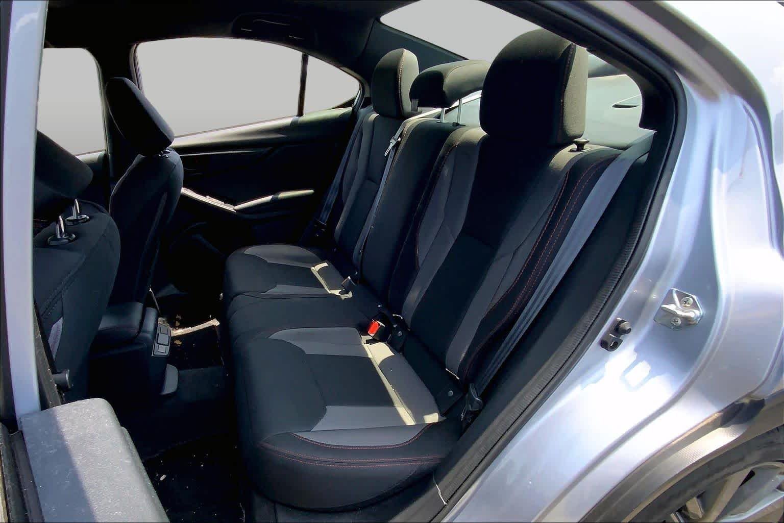 Used 2022 Ice Silver Metallic Subaru  image 21