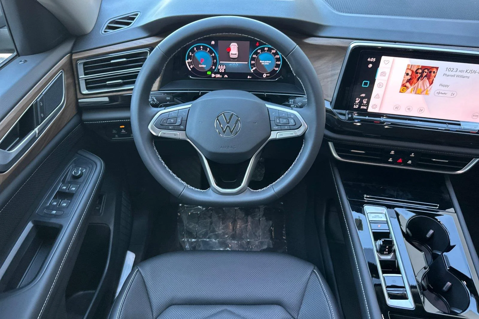 New 2026 Avocado Green Pearl Volkswagen 2.0T SE w/Technology image 14