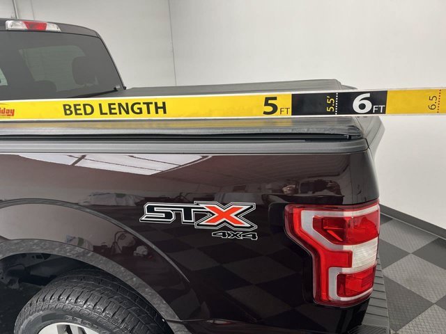 Used 2018 Magma Red Ford XL image 26
