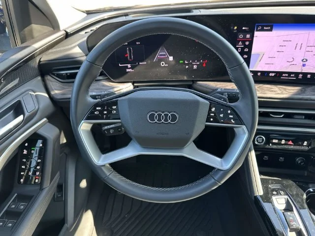 Used 2025 Navarra Blue Metallic Audi Premium Plus image 21