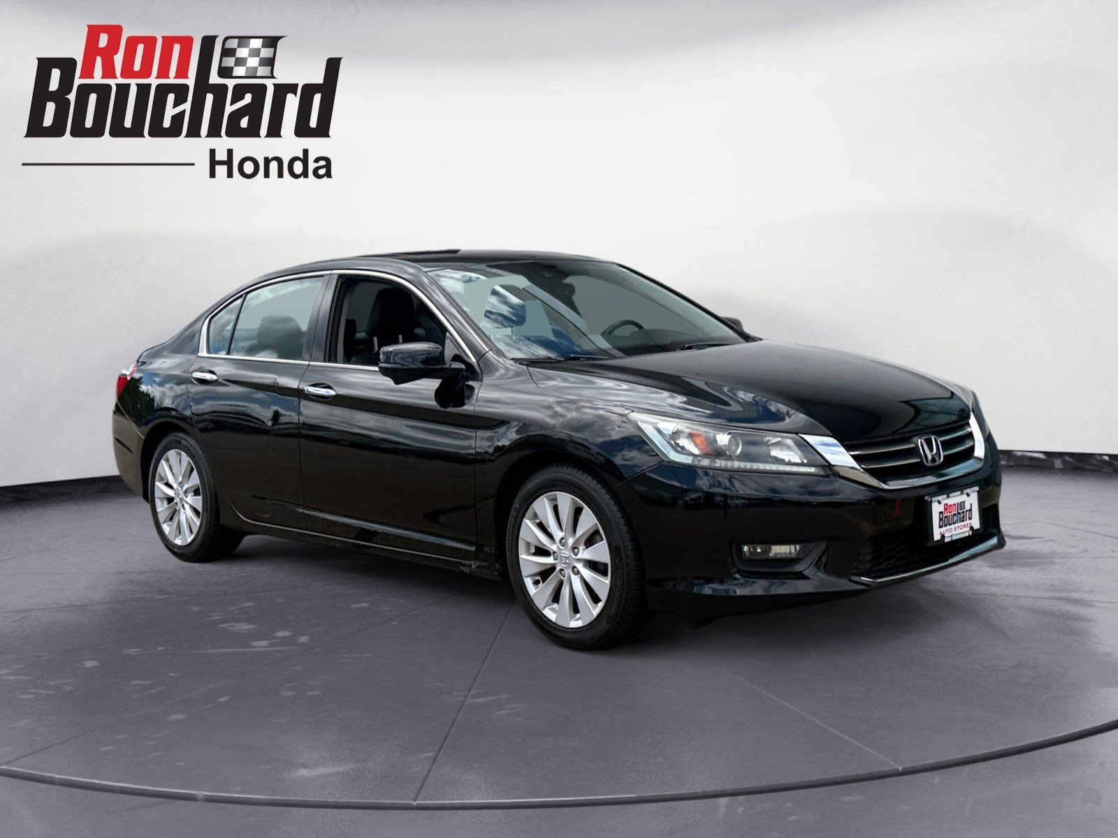Used 2015 Black Honda EX-L image 1