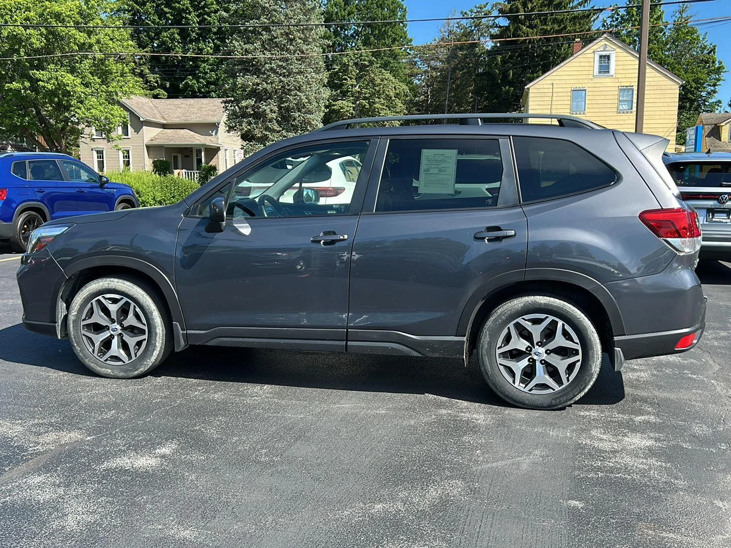 Used 2020 Magnetite Gray Metallic Subaru Premium image 4