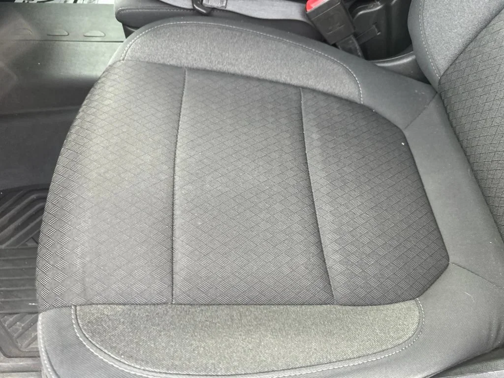 Used 2022 Iridescent Pearl Tricoat Chevrolet LT image 5