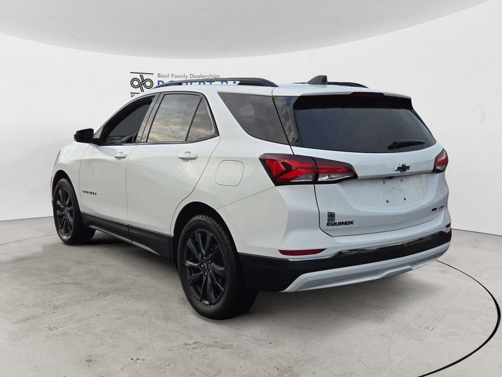 2022 Chevrolet Equinox RS photo 2