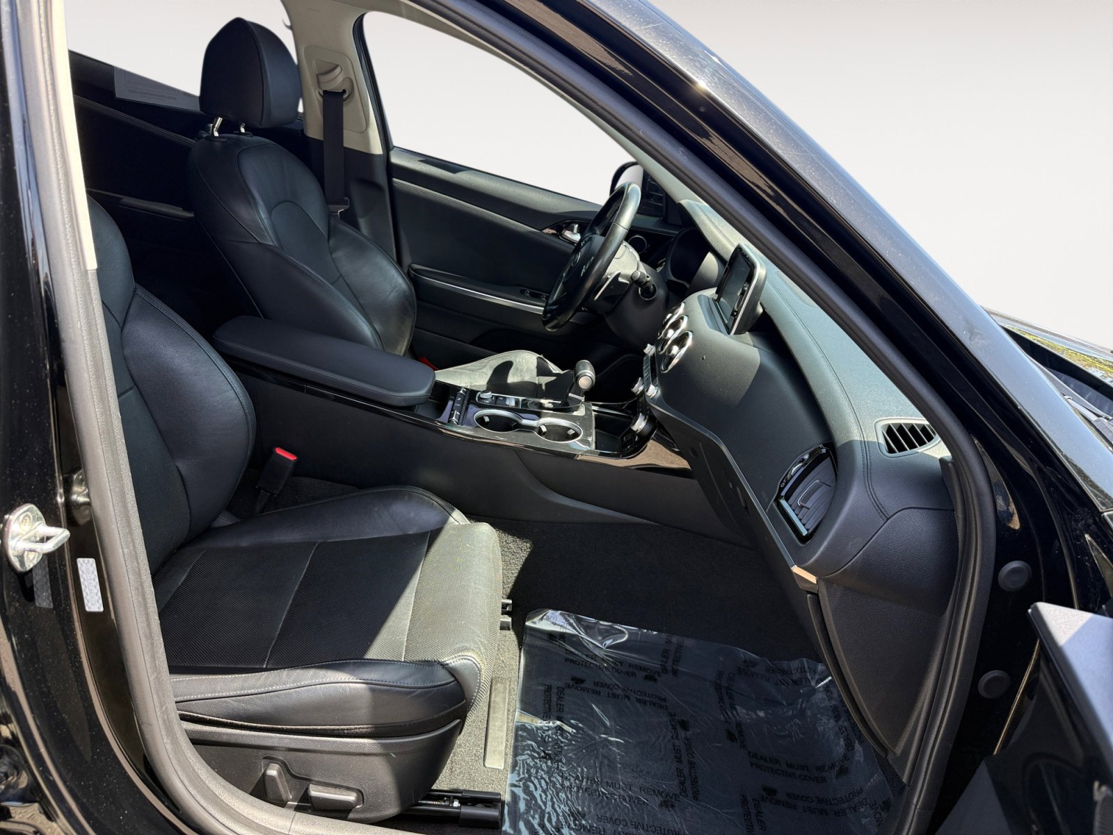 Used 2018 Aurora Black Kia Base image 19