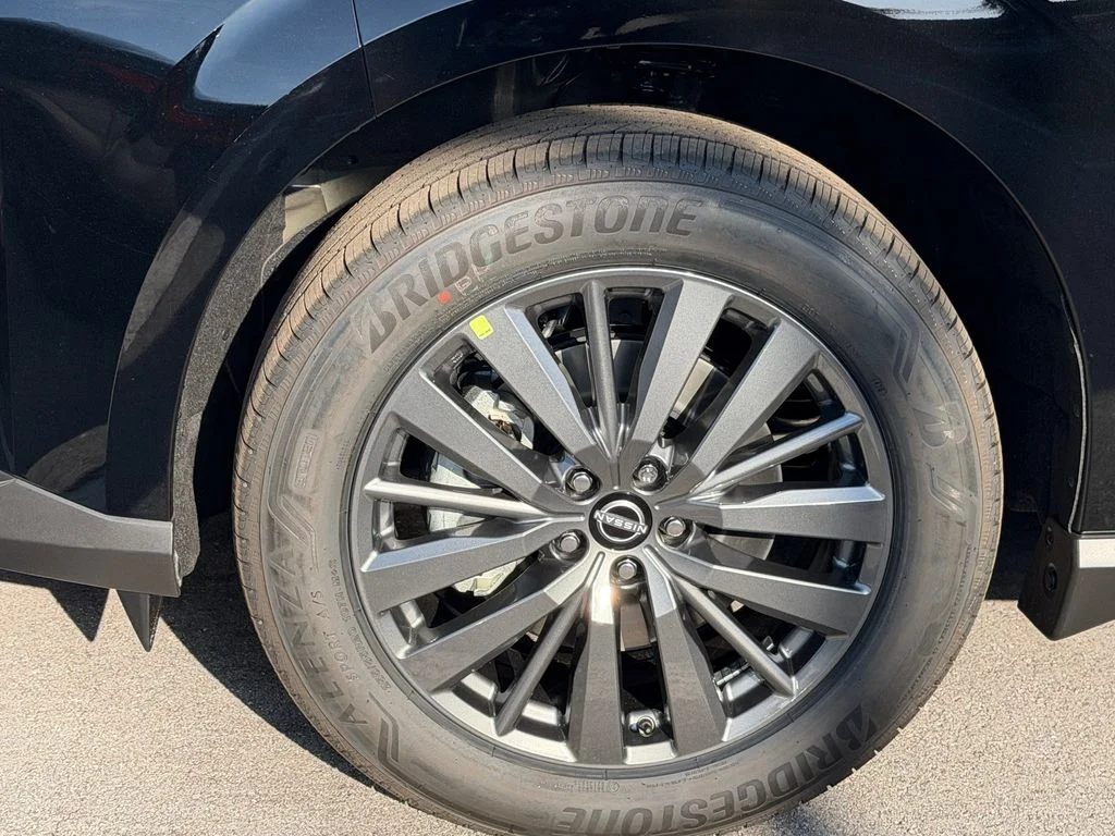 New 2026 Black Nissan SL image 5