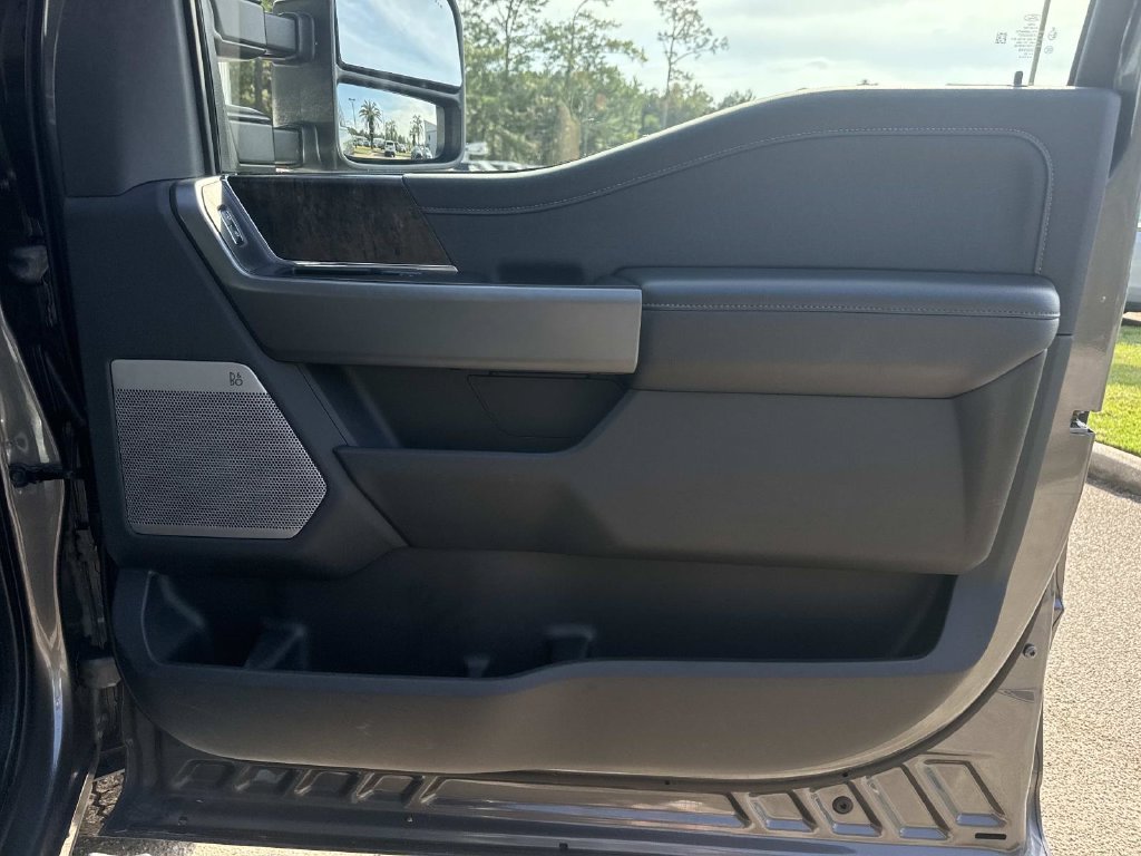 Used 2025 Gray Ford Lariat image 32