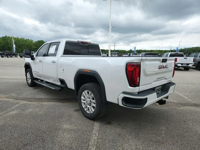 Used 2022 White GMC Denali image 5