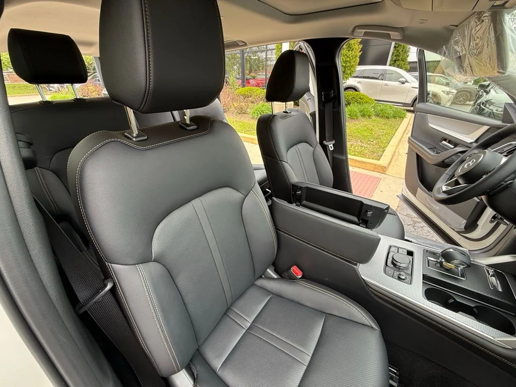 New 2026 White Mazda 3.3 Turbo Preferred image 30