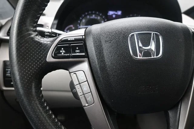 Used 2017  Honda EX-L image 29