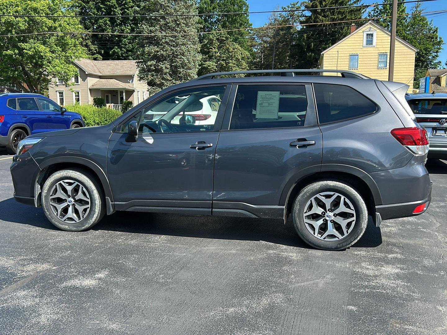 Used 2020 Magnetite Gray Metallic Subaru Premium image 4