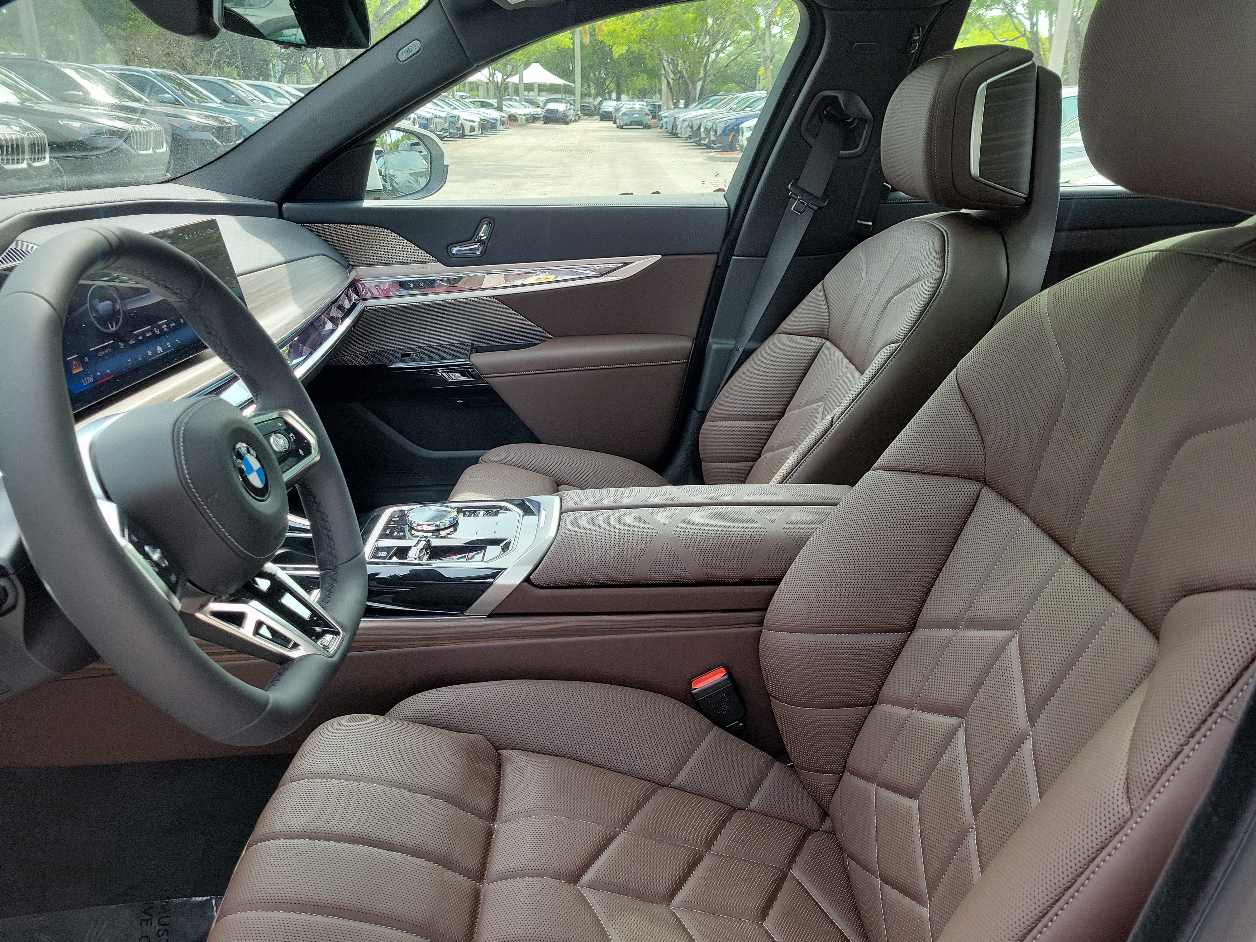 New 2026 Alpine White BMW 740i image 11