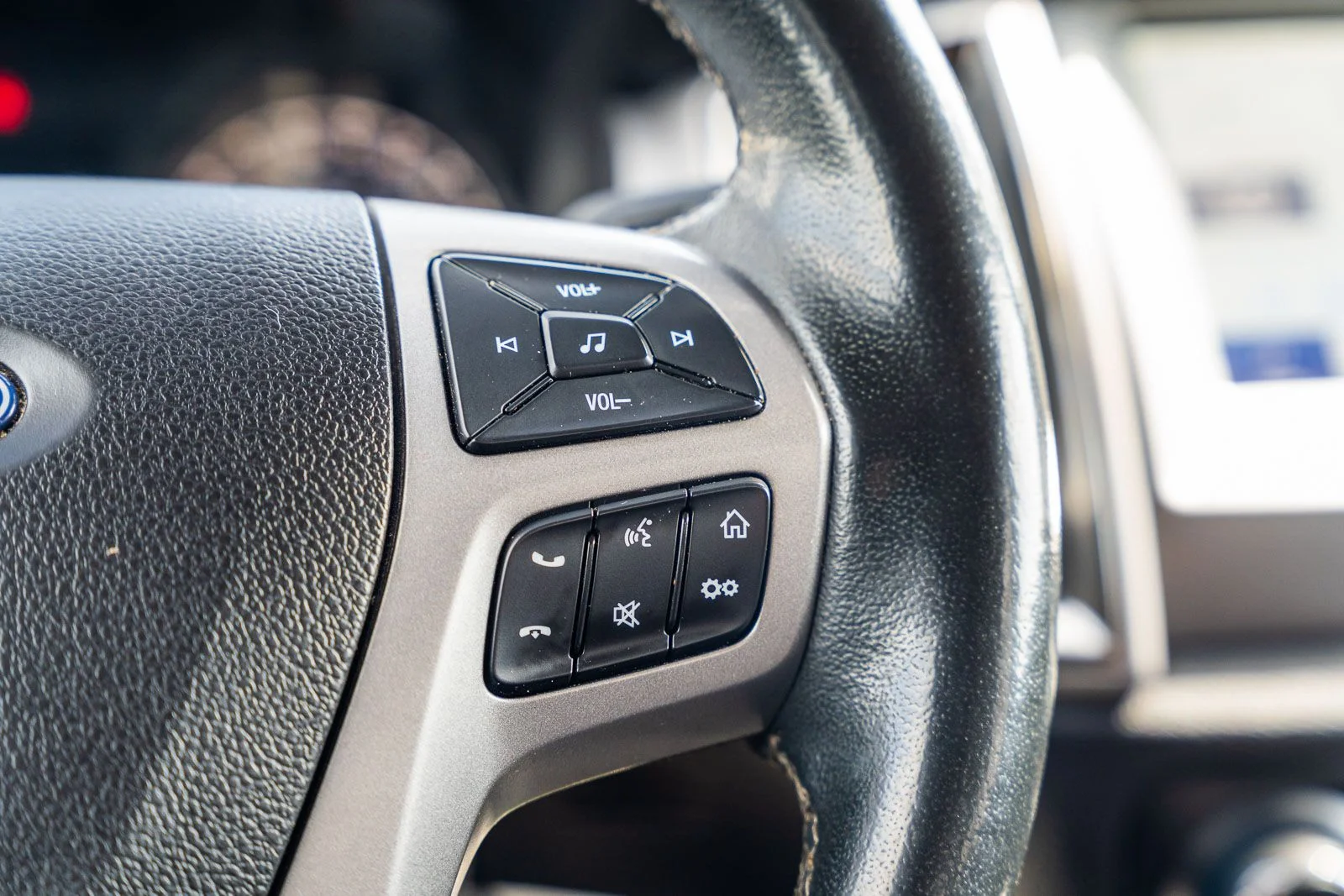 Used 2023 Gray Ford XLT image 26