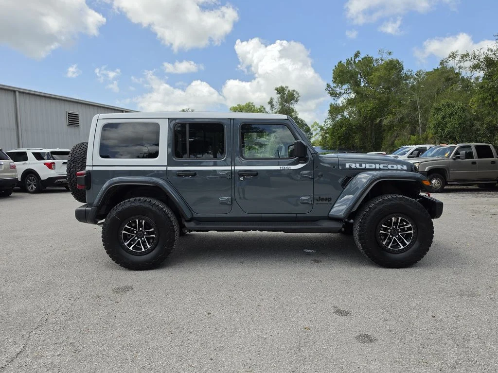 New 2026 Anvil Clear-Coat Exterior Paint Jeep Rubicon X image 3