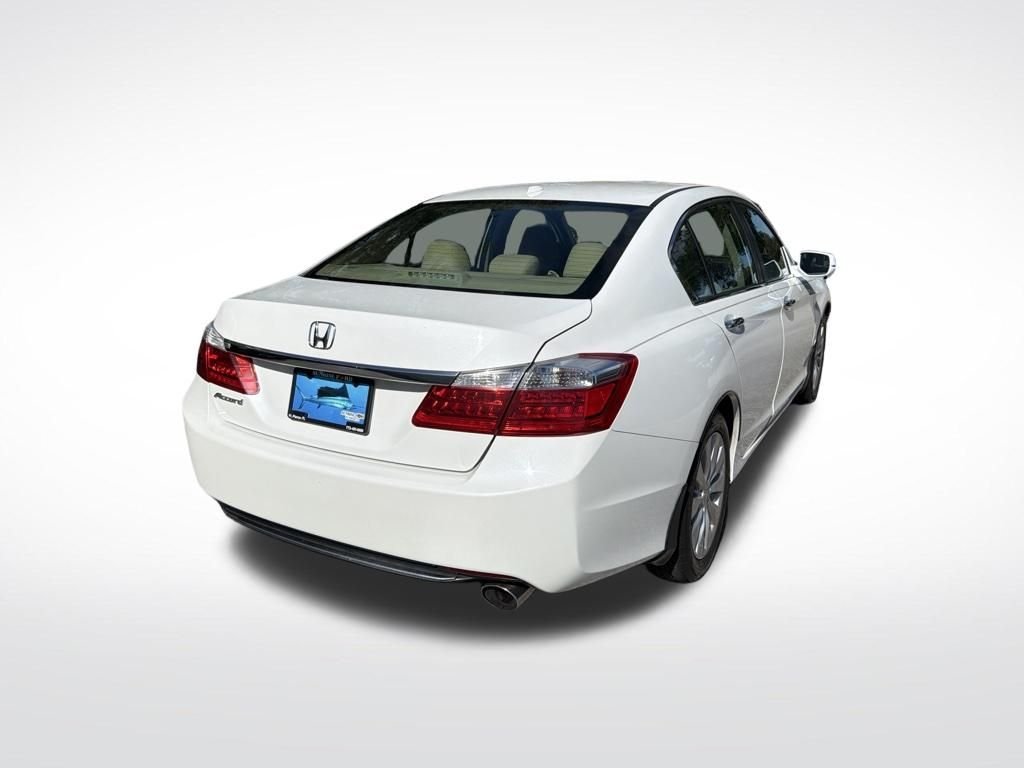 Used 2014 White Honda EX-L image 5