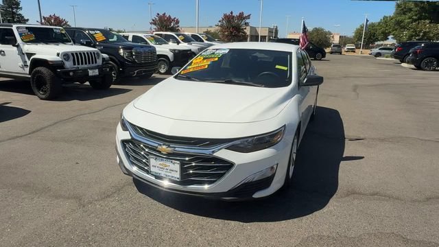 1G1ZB5ST9PF115296