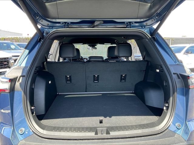 2027 Chevrolet Equinox LT - Photo 16