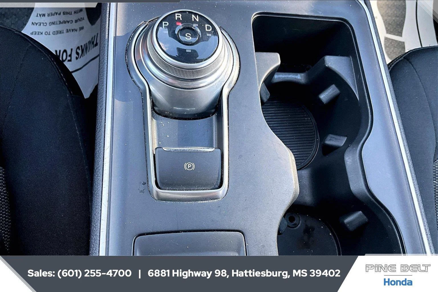 Used 2022 Agate Black Ford SE image 23