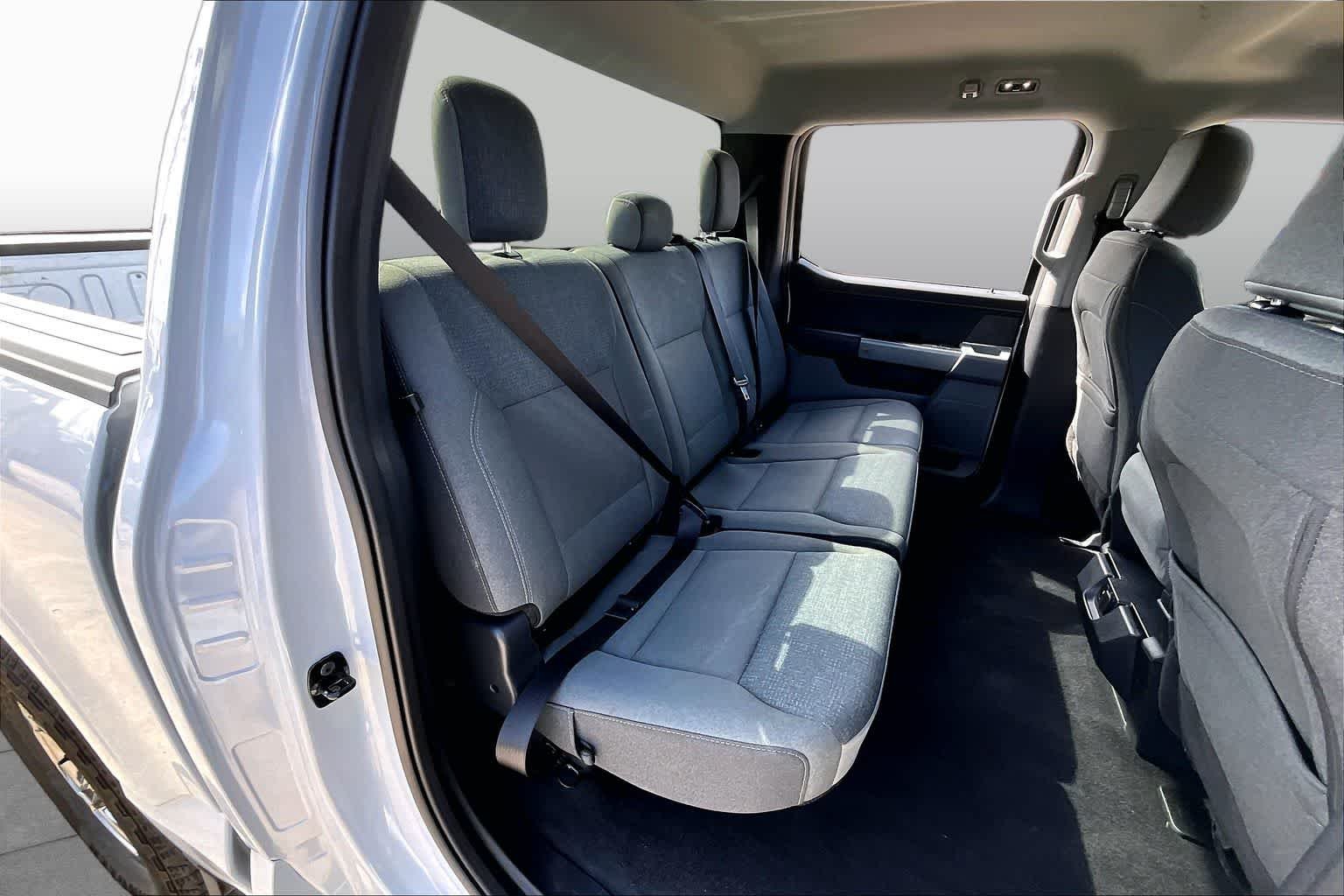 Used 2025 Space White Ford XLT image 20