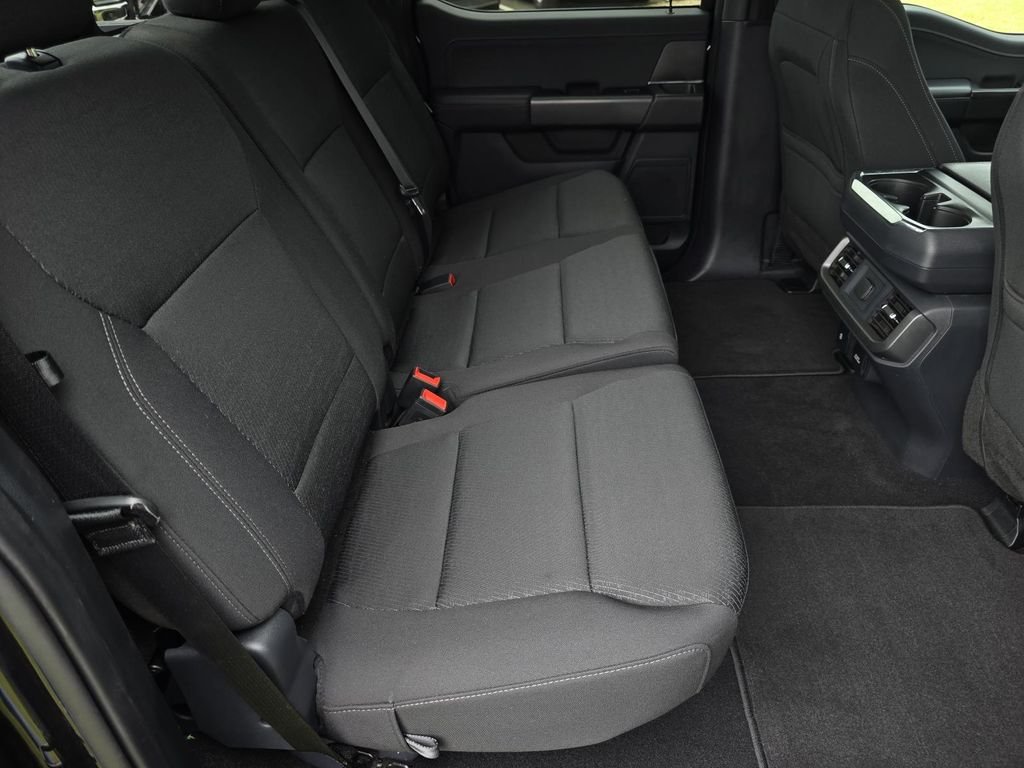 Used 2024 Agate Black Metallic Ford XLT image 38